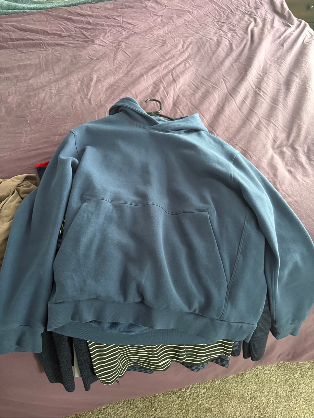 lululemon athletica blue pullover hoodie